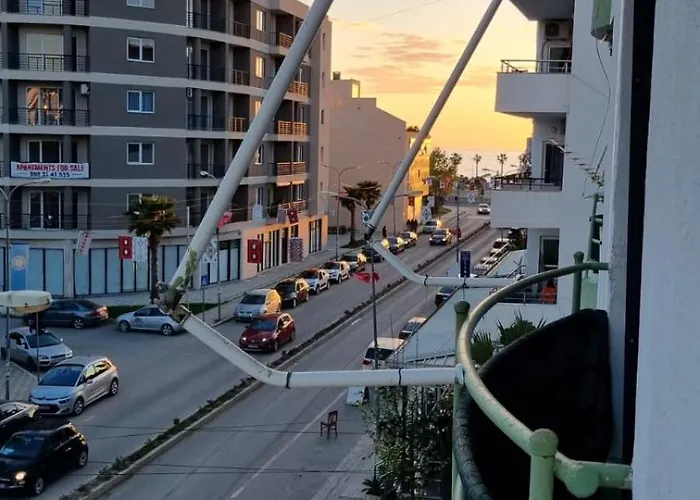 Flower Side Sea View * غوليم